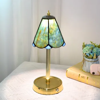 DIY vitrāžas amatniecības mazu, svaigu gultas lampa dimming krāsu šķirošanas nakts gaisma personības radošo bārs lampas